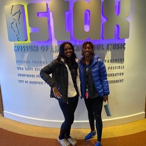 Meet your Posher, Christian